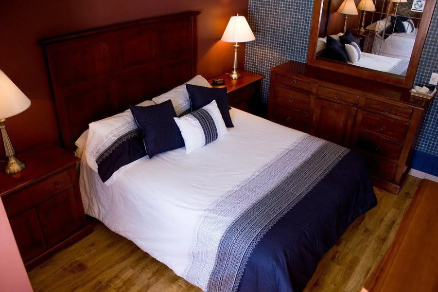 Auberge Albatros 2001 Inc