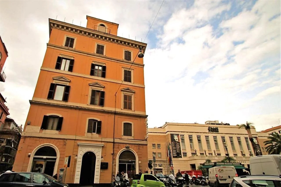 Hotel Lirico