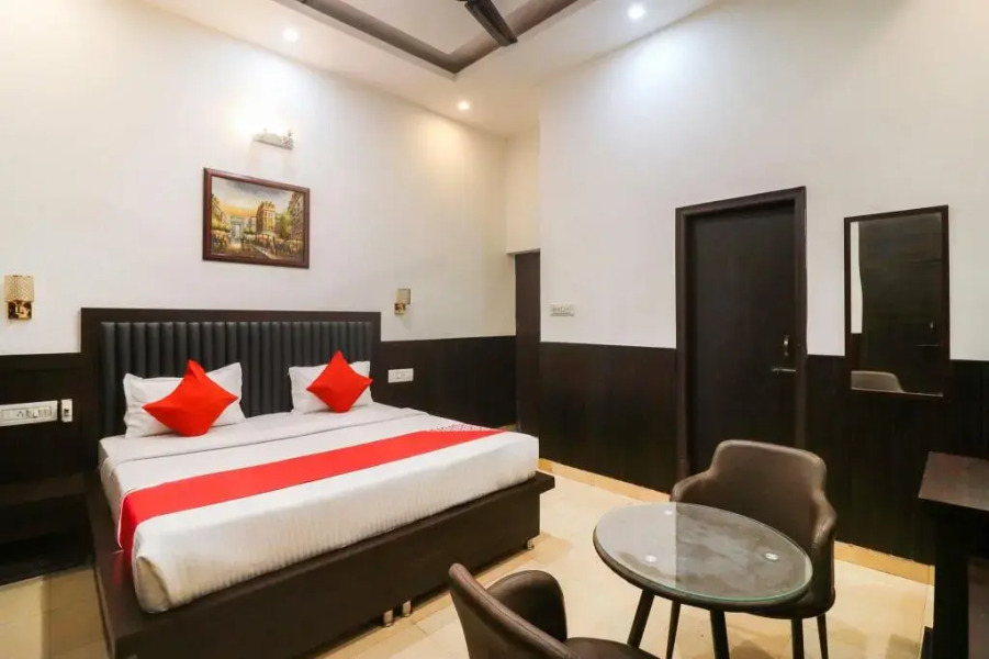 Hotel Grand Resort by OYO Rooms