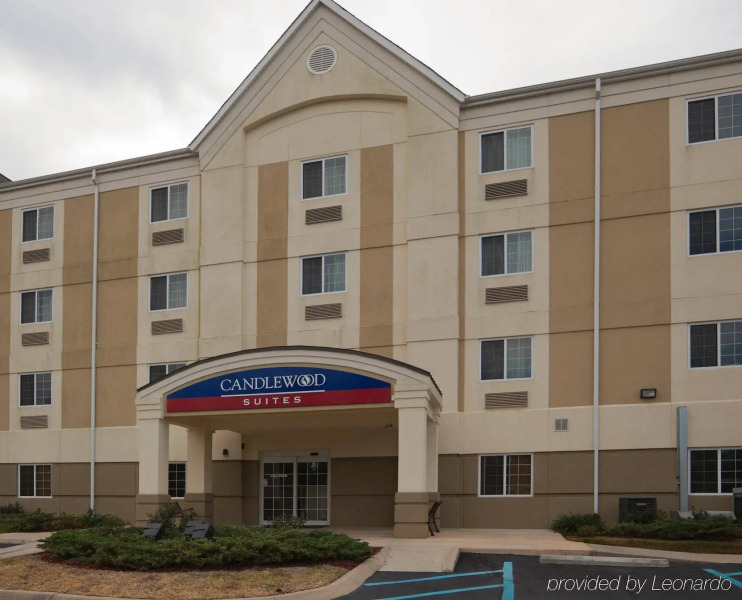Candlewood Suites Pearl by IHG