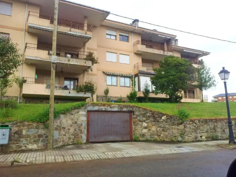 Apartment With 3 Bedrooms in Villafranca del Bierzo, With Wonderful Mountain View, Shared Pool, Furnished Terrace