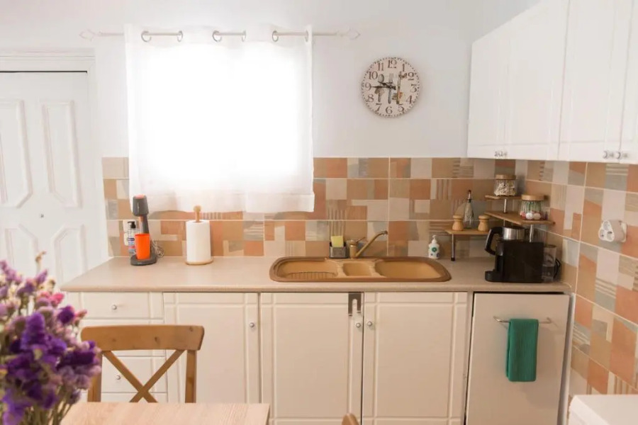 AZALEA - Modern studio with sea view