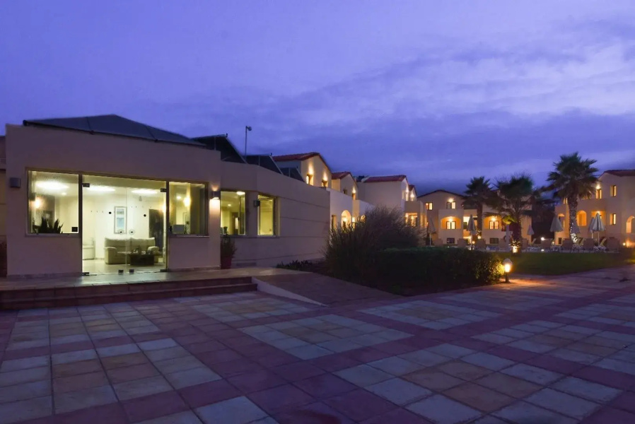 GT Beach Hotel