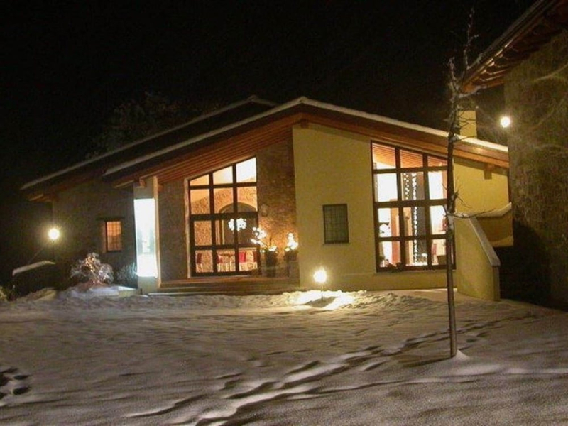 Modern Holiday Home in Imola With Swimming Pool