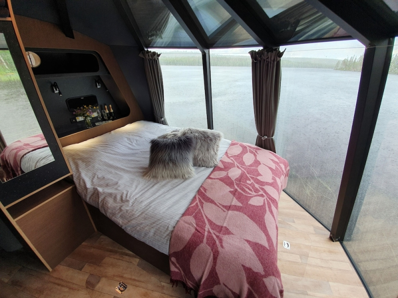 Overwater Hut Kuusamo