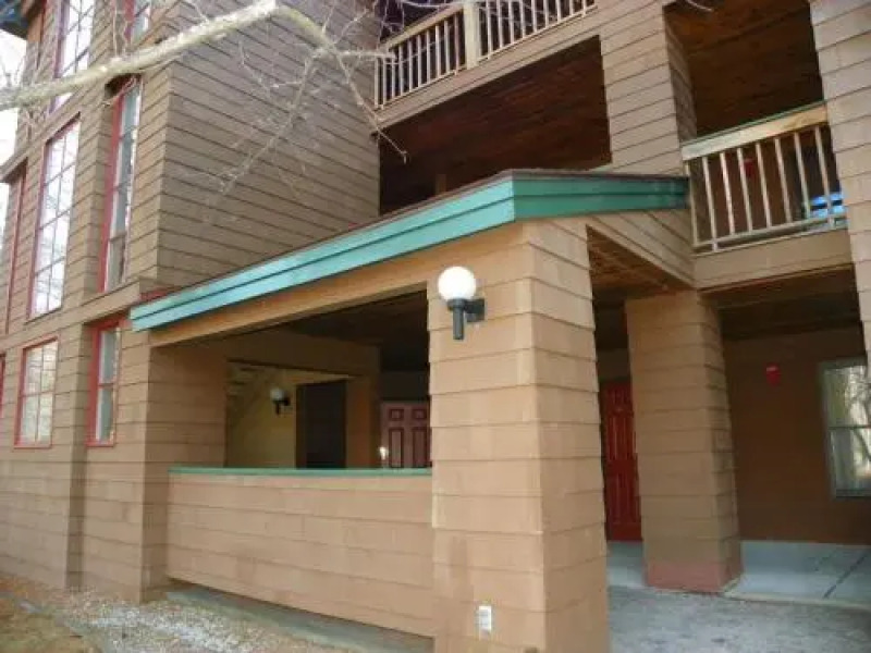 Deer Park 246, North Woodstock