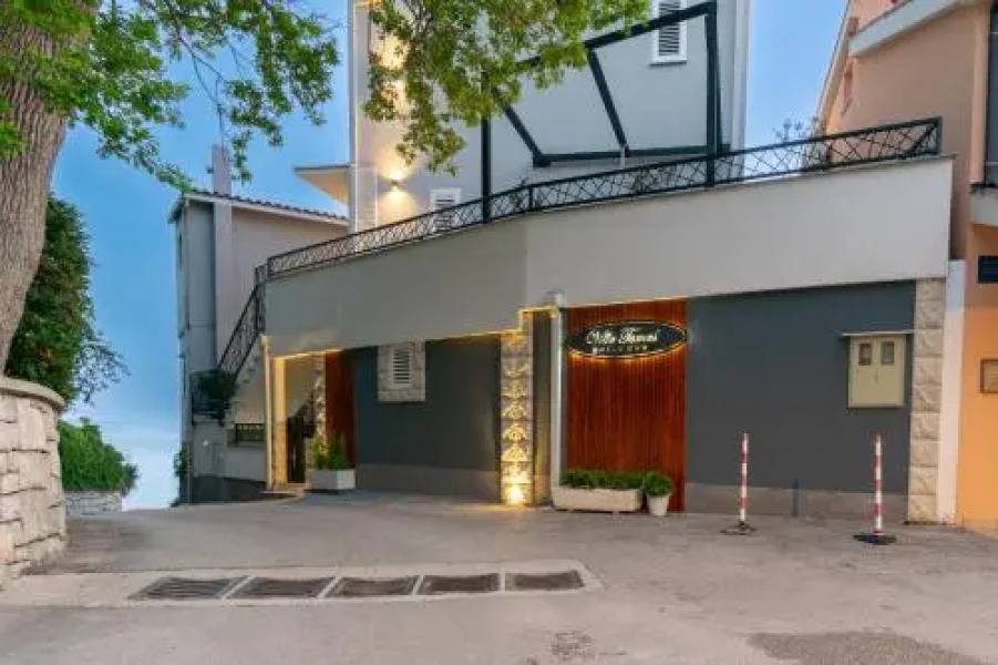 Apartments Villa Tomaš