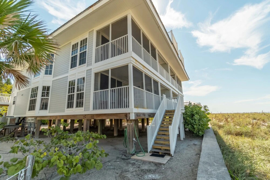 Beach Two Bedroom Villa by RedAwning