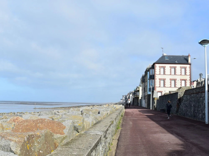 Beautiful, Renovated Cottage With Garden 500 Meters From the Beach