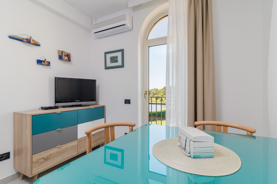 Apartment Fimi- with swimming pool Blue Medulin, Istria