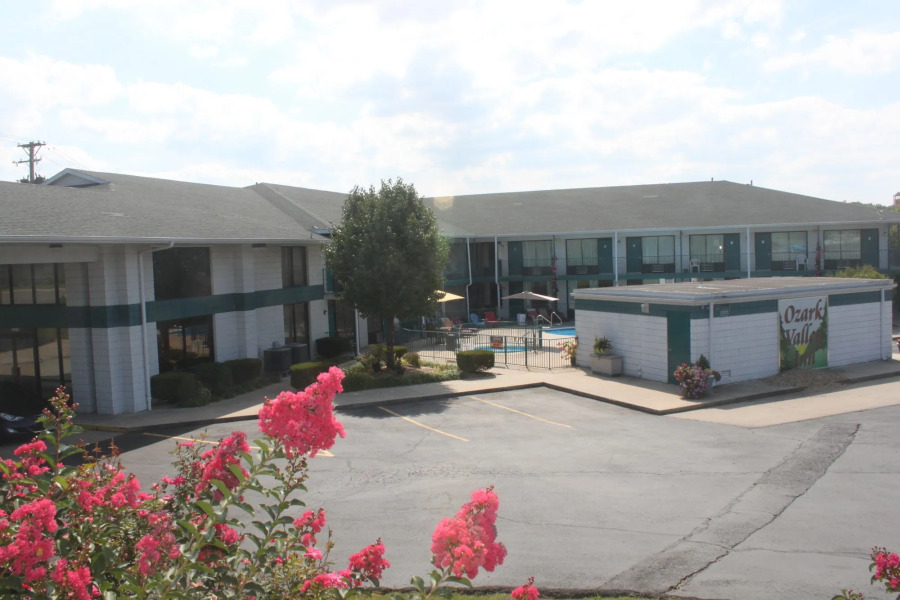 Ozark Valley Inn