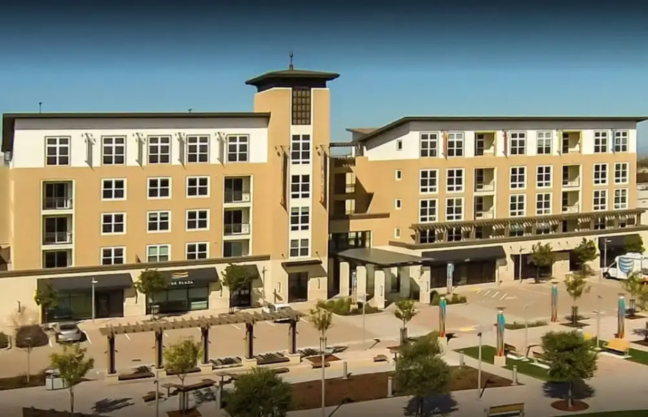 Global Luxury Suites Foster City