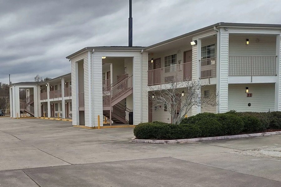 Carom Inn A Travelodge By Wyndham Denham Springs