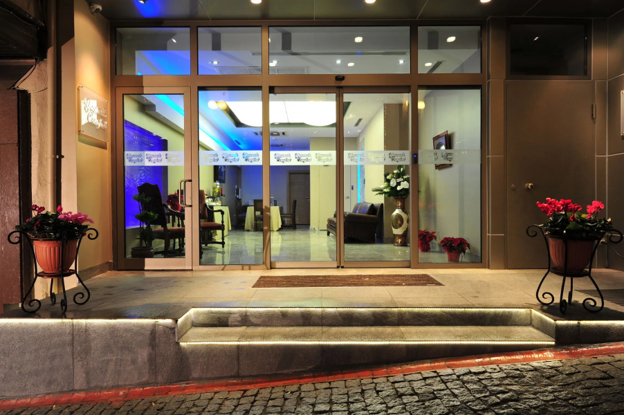 Yasmak Comfort Hotel