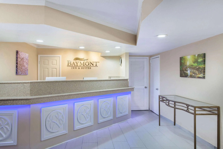 Baymont by Wyndham Lake City I-75