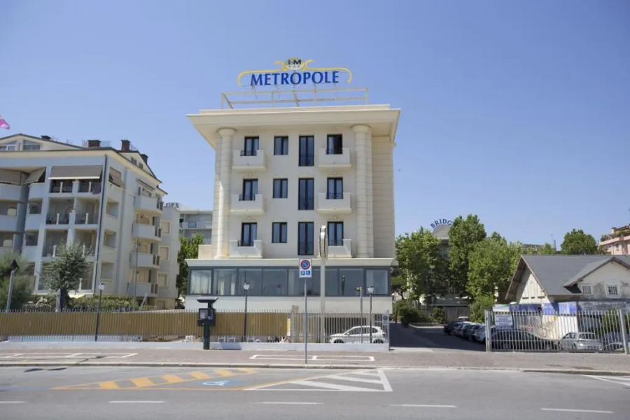 Hotel Metropole