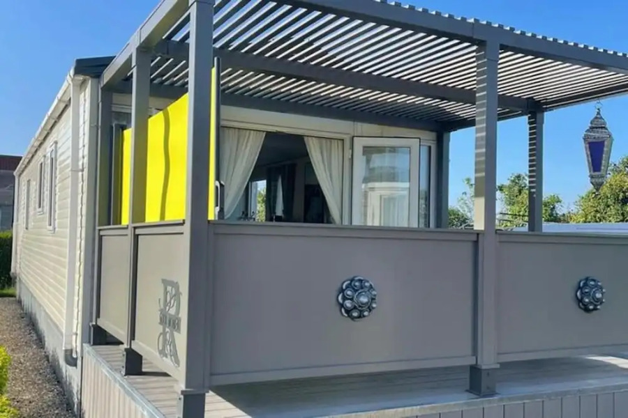 Chalet in Oostkapelle Near the Beach