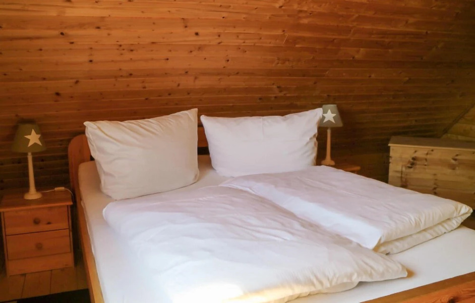 Nice home in Klink-Sembzin w/ WiFi and 2 Bedrooms