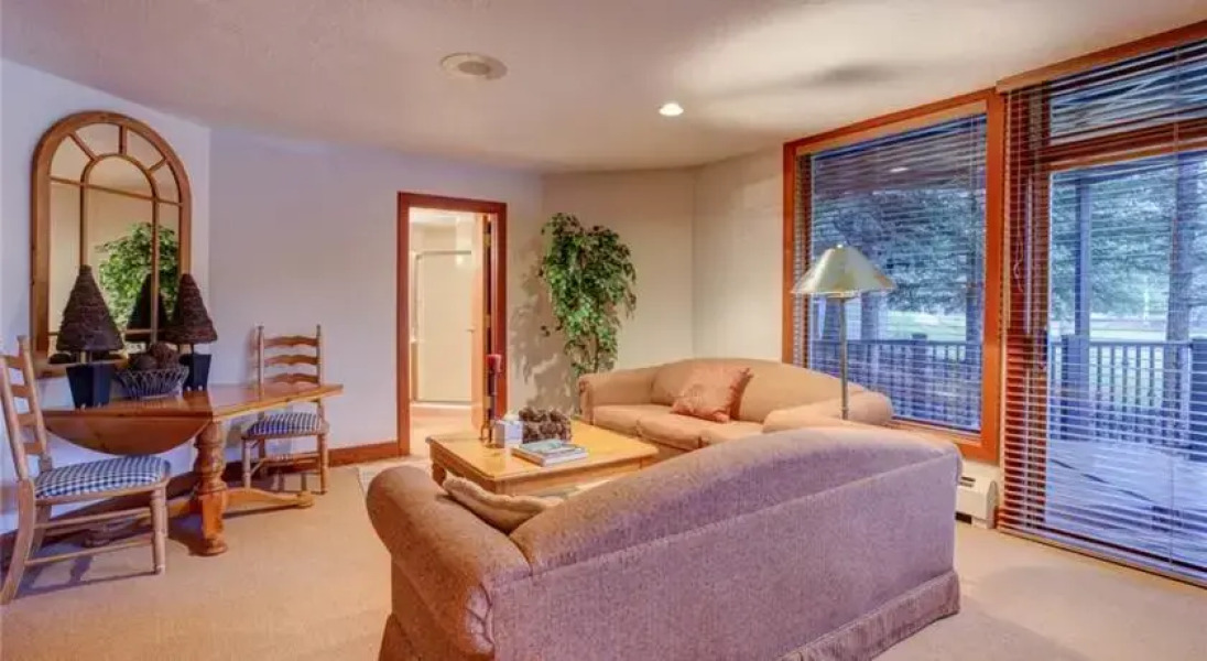 RedAwning Pinnacle #1484