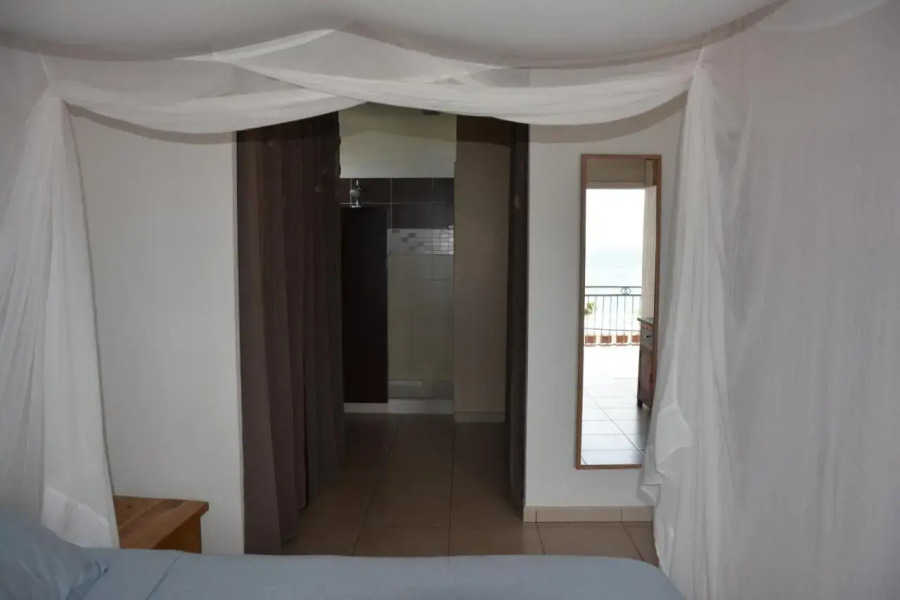 Maison avec piscine à 80 mètres de la plage