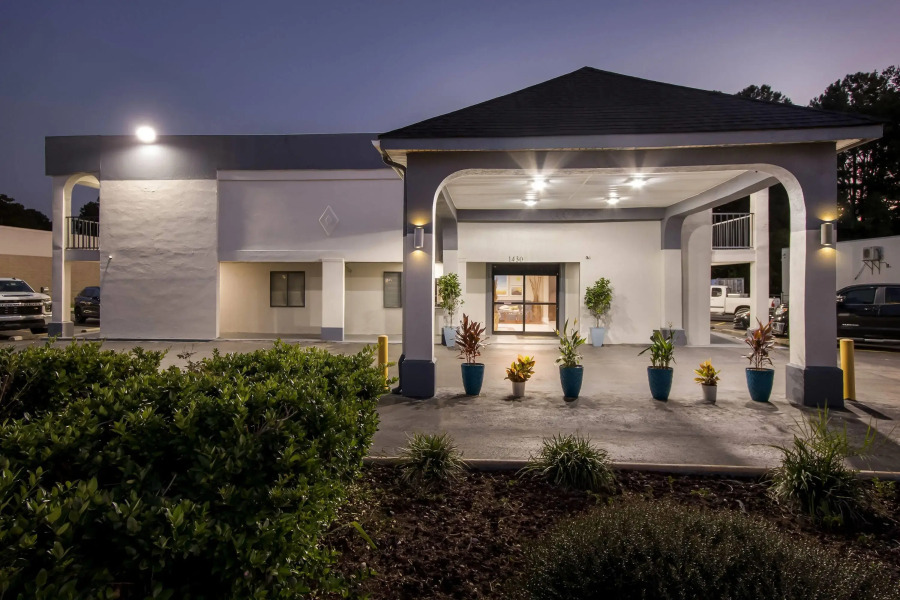 Days Inn by Wyndham Goose Creek