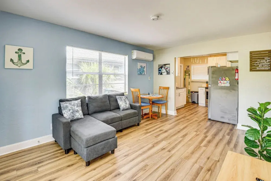 4 Mi to Daytona Boardwalk & Beaches: Cute Cottage