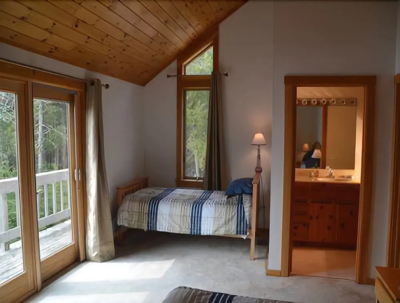 Sea Breeze - Three Bedroom Home