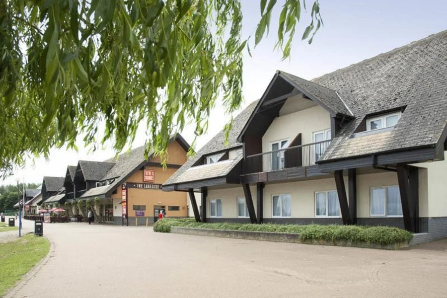 Premier Inn Milton Keynes East (Willen Lake)