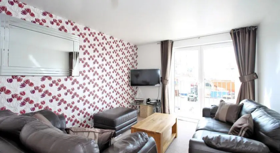 Jenya Properties - Mearns Street