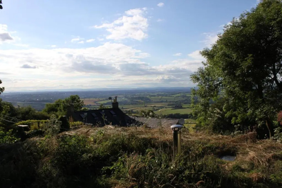 Pathways, Beachwood Cottage