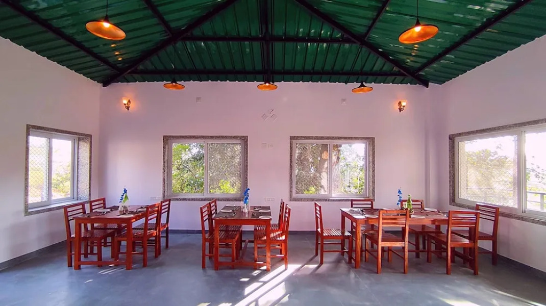 Takhat Villa by ShriGo Hotels