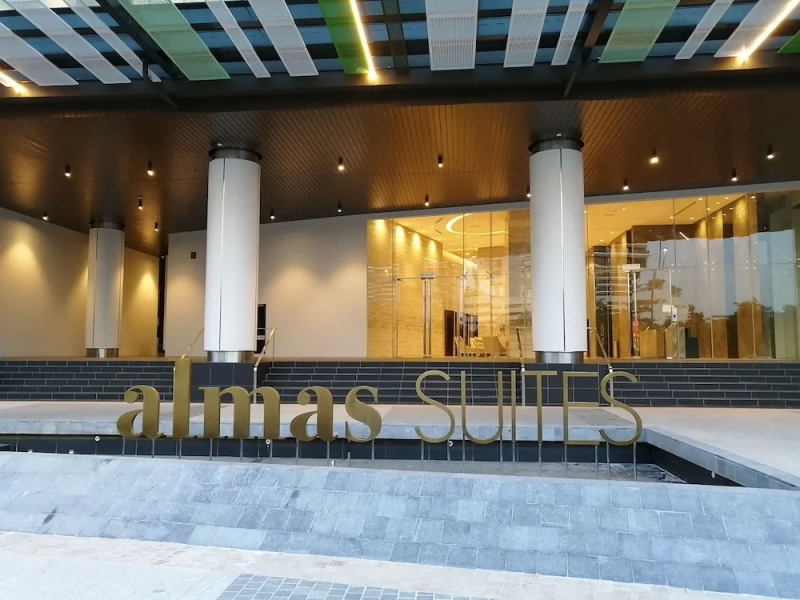 Almas Suites Puteri Harbour Hello Kitty