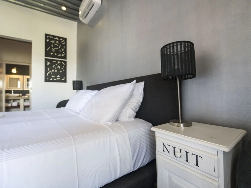 Luxurious and hip Apartment in the Historic Town of Willemstad and the sea