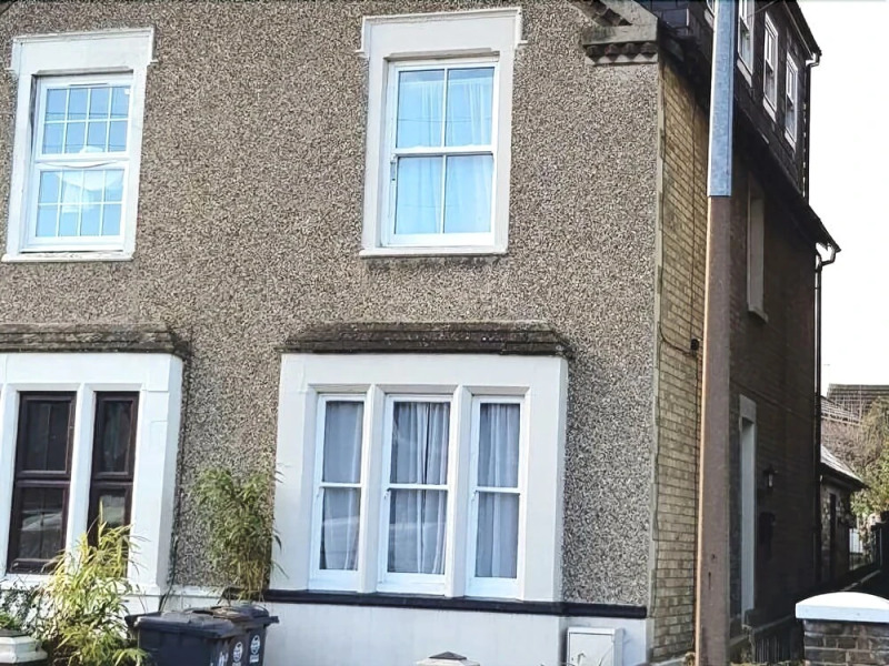 3 Bedroom House With Garden in Ware