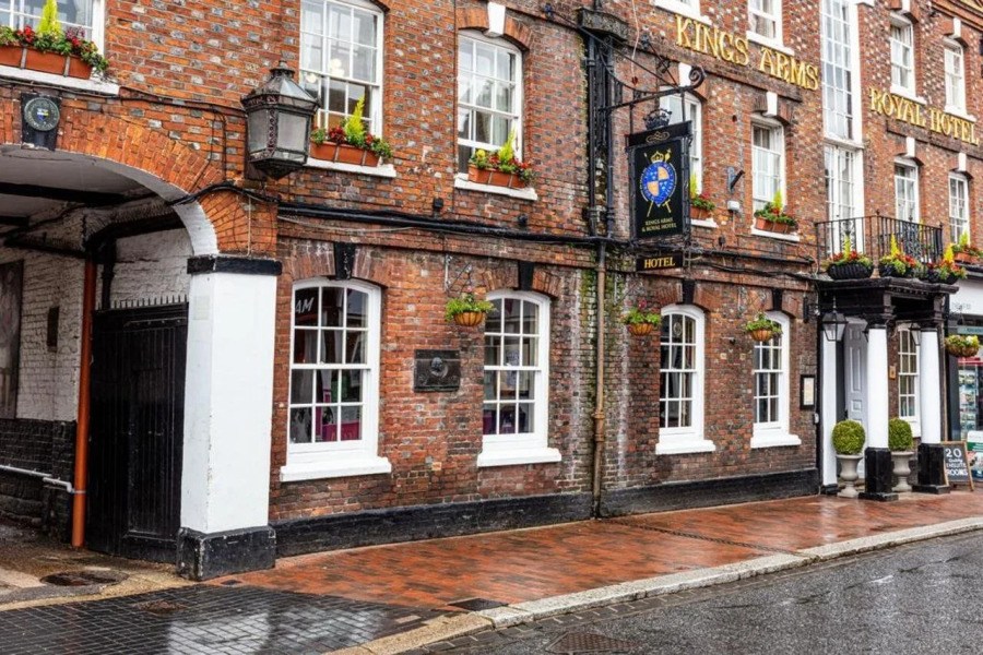 The Kings Arms and Royal Hotel, Godalming, Surrey