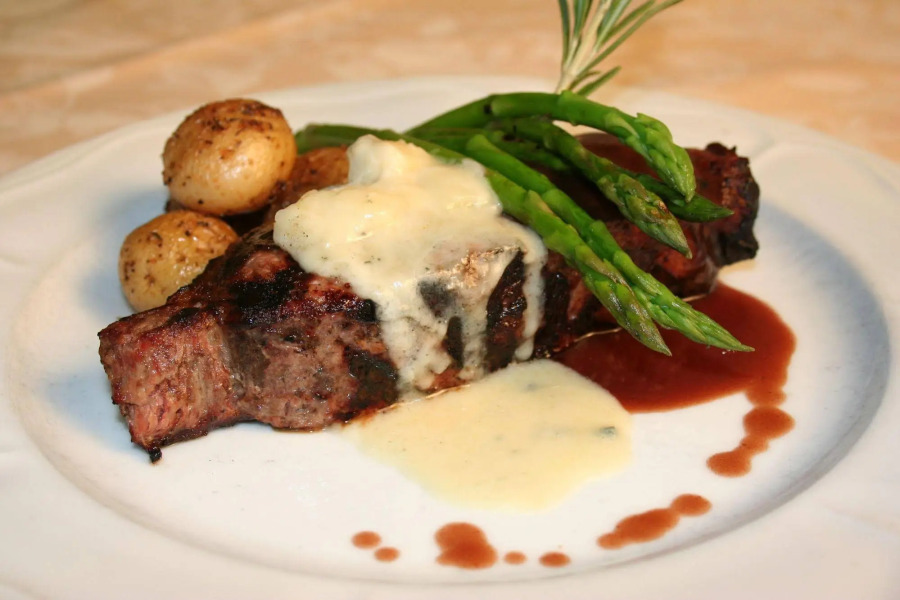 Peter Shields Inn & Restaurant