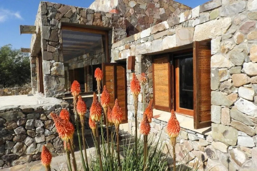 Casa Colorada - Hotel de Montaña