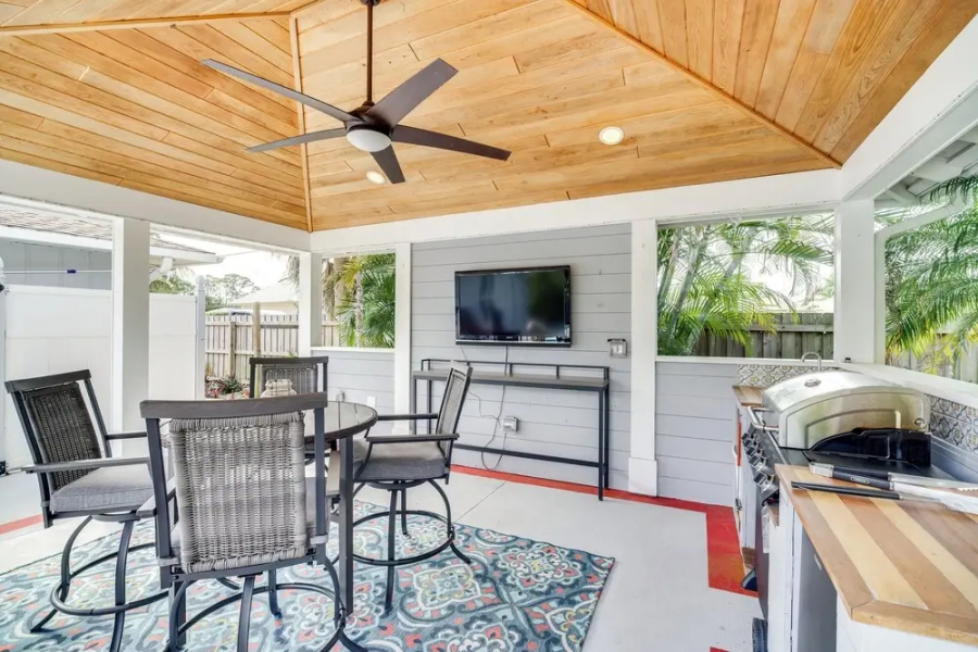 Sebastien Home w/ Pool & Gazebo - 8 Mi to Beaches!