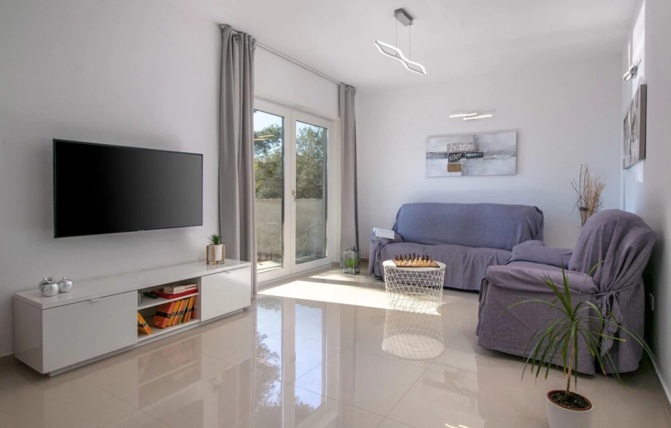 Beautiful Home in Medulin With Outdoor Swimming Pool, Wifi and 3 Bedrooms