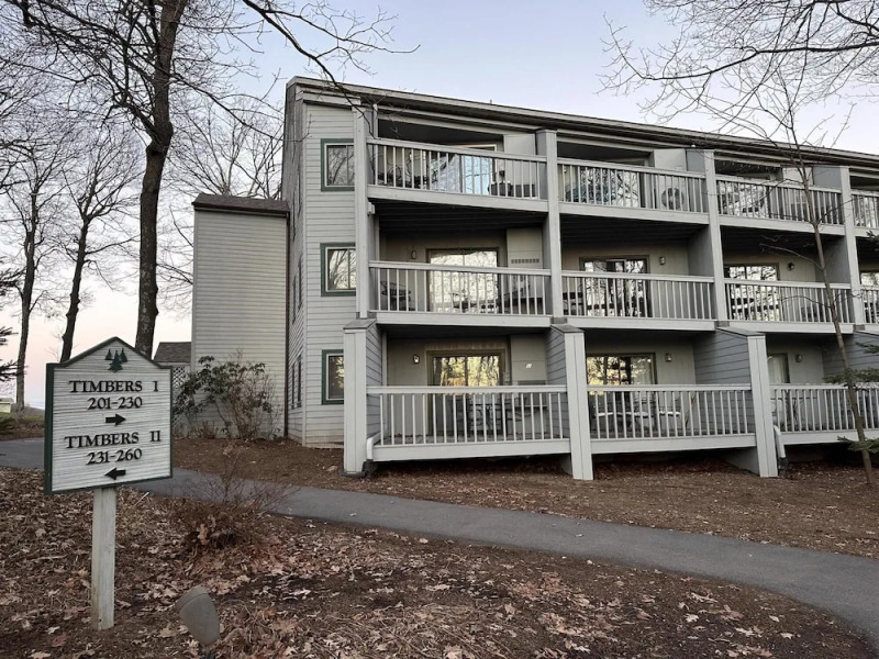 Timbers Ski-in ski out Condo at Wintergreen