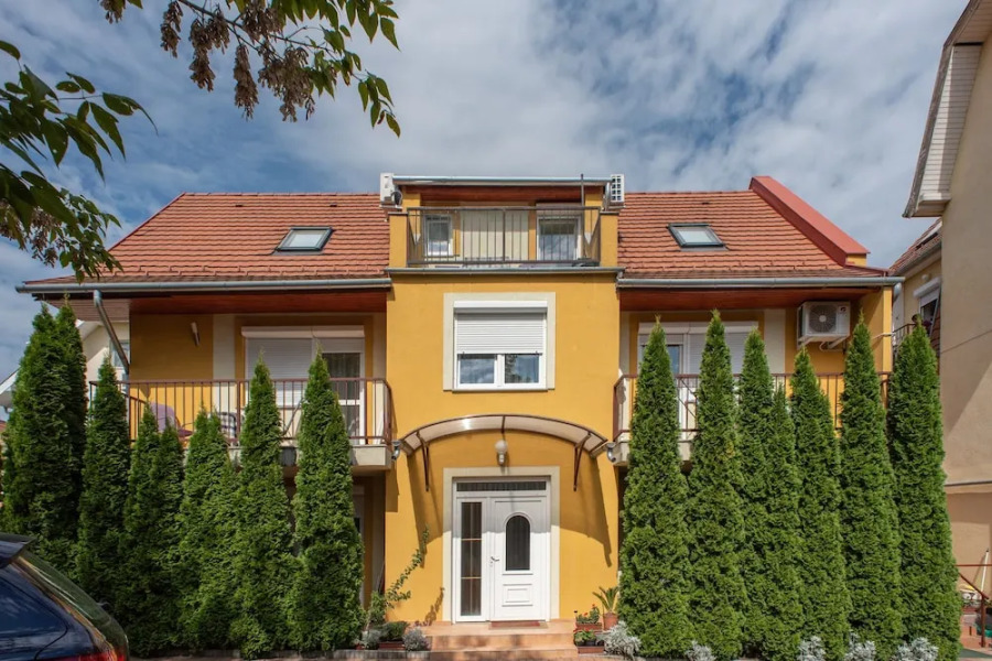Bötös Villa