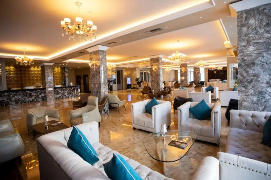 Grand Blue FAFA Resort & Spa