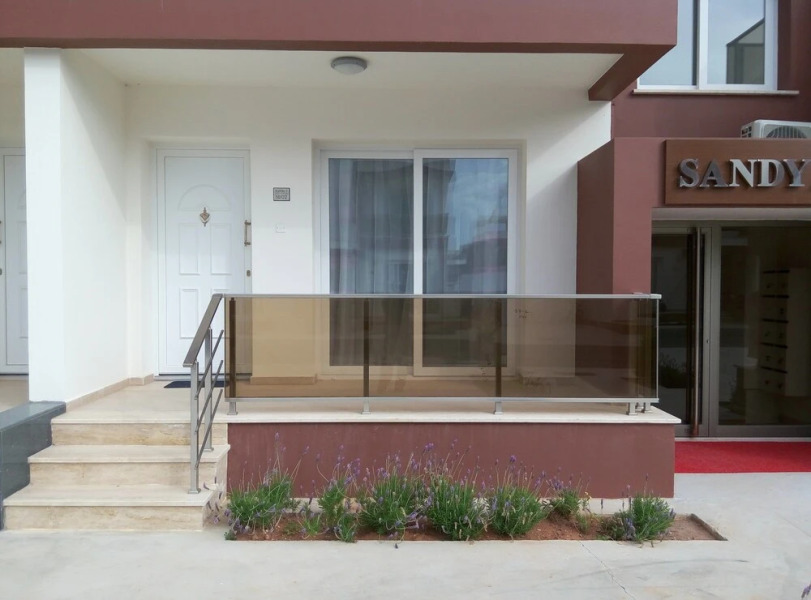 One Bedroom Apartment at Longbeach