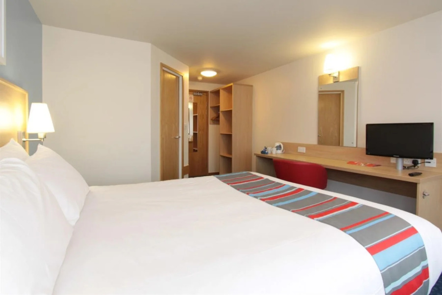 Travelodge Kinross M90