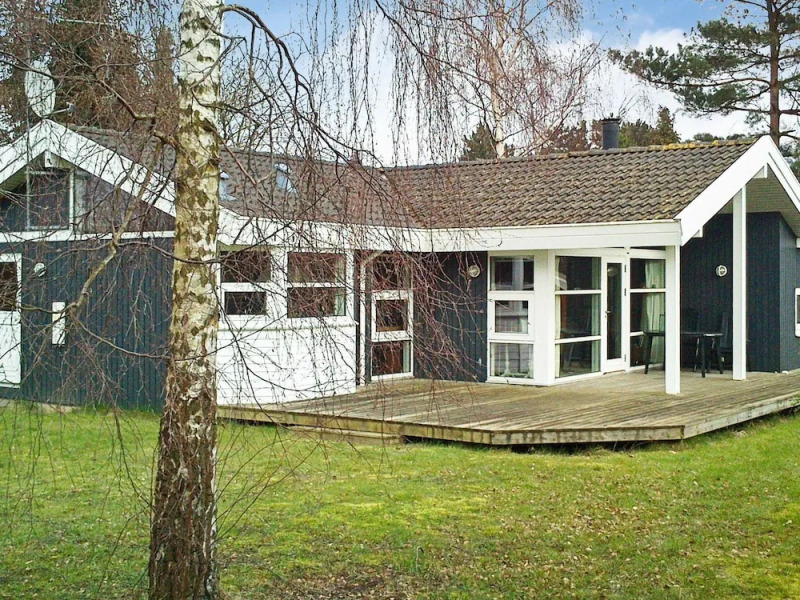 Splendid Holiday Home in Faxe Ladeplads With Covered Terrace