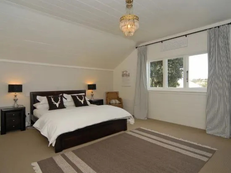 Historic Colenso Cottage