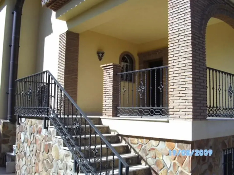 Villa With 5 Bedrooms in La Zubia, With Wonderful Mountain View, Priva