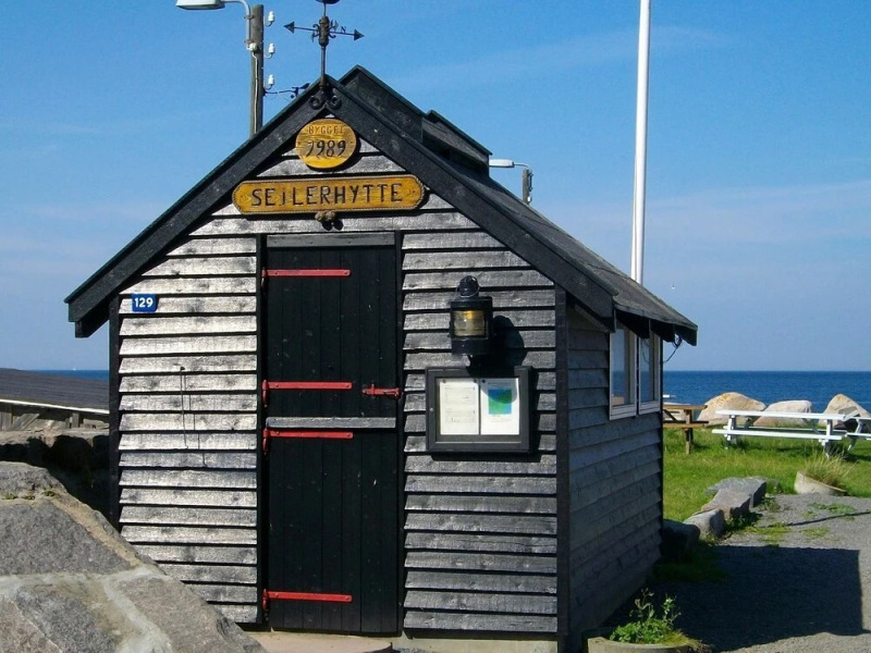 Baltic Sea Facing Spacious Holiday Home in Hasle Bornholm