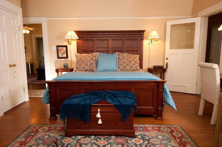 The Cotton Palace Bed and Breakfast