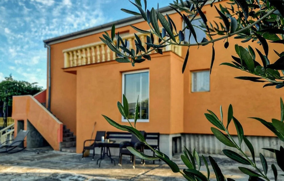 Nice Apartment in Benkovac With Wifi and 3 Bedrooms